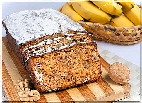 banana cake walnuts