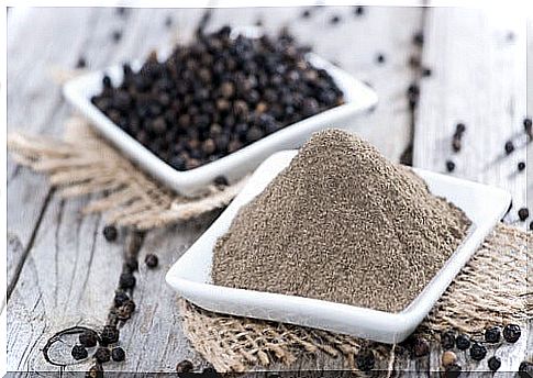 Ground black pepper