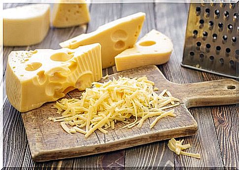 Cheese can cause headaches