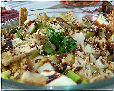 Salad with flax