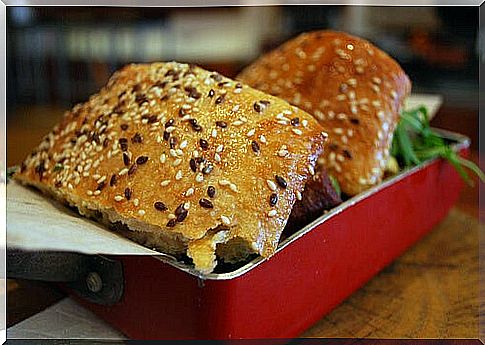 Bread with flax seeds